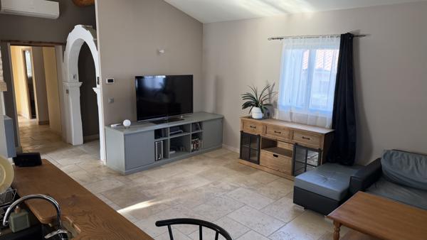 Maison
         5 pièces
        - 113 m² 366 000 € *