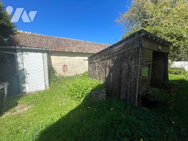 Maison rurale avec grange, jardin et mare