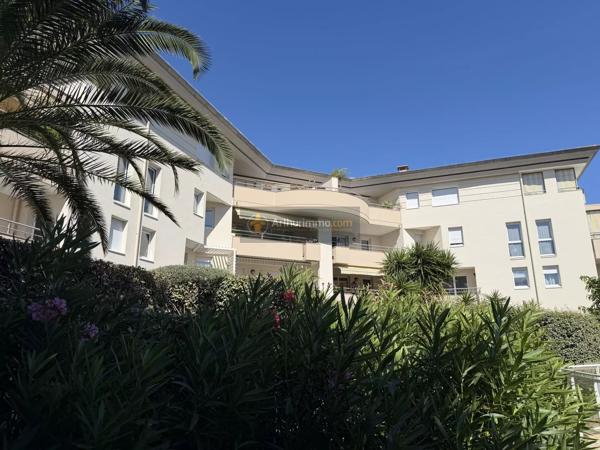 Location                                                      Appartement
                        
                     3 pièces                      67 m2                     à Fréjus