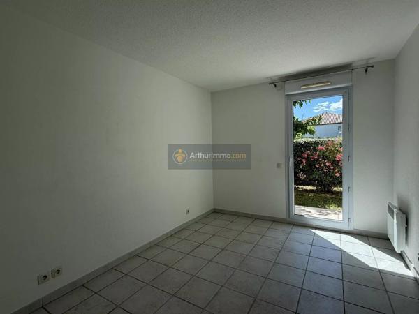 Location                                                      Appartement
                        
                     3 pièces                      67 m2                     à Fréjus