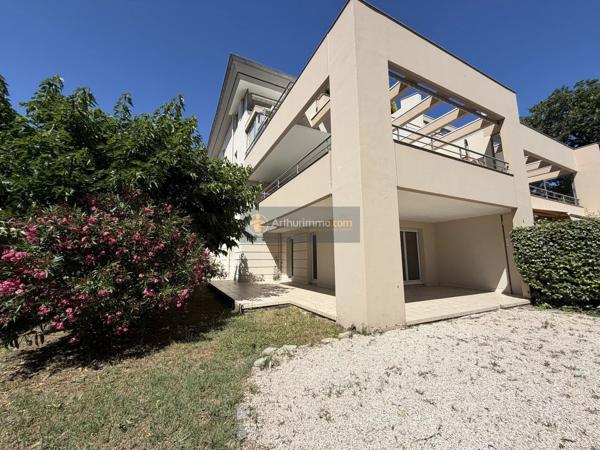 Location                                                      Appartement
                        
                     3 pièces                      67 m2                     à Fréjus