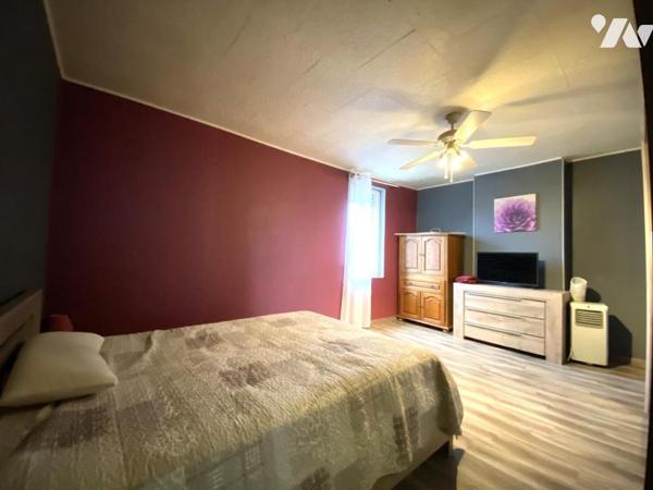 VALENCIENNES : Maison de ville - jardin - trois chambres et grenier aménageable