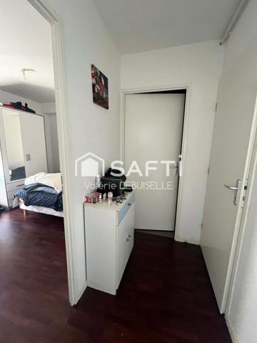 T2 avec une cave et une place de parking en résidence sécurisée