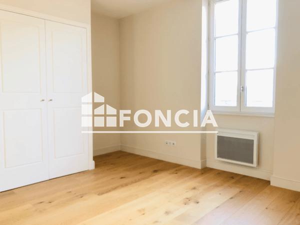 Location Appartement 2 pièces 55.3 m² - Toulon 83000