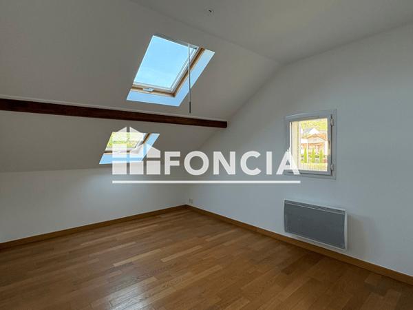 Location Maison 7 pièces 165.34 m² - 20 RUE PASTEUR Albertville 73200