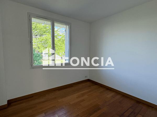 Location Maison 7 pièces 165.34 m² - 20 RUE PASTEUR Albertville 73200