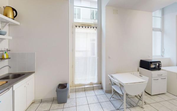 Appartement à louer    1 pièce •  Saint-Étienne