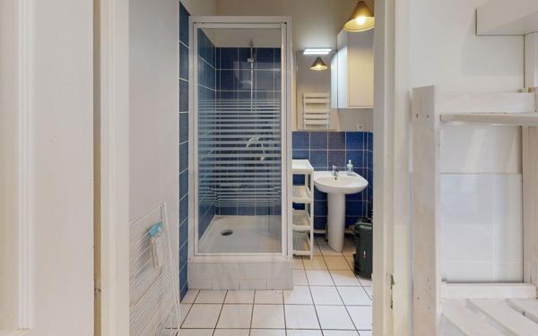 Appartement à louer    1 pièce •  Saint-Étienne
