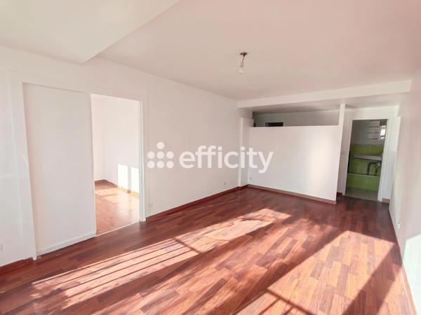 Appartement
         4 pièces
        - 76 m² 62 000 € *