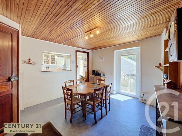 Appartement T5 à vendre  5 pièces - 97 m 2   BAGNERES DE LUCHON  - 31