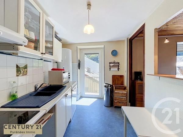 Appartement T5 à vendre  5 pièces - 97 m 2   BAGNERES DE LUCHON  - 31