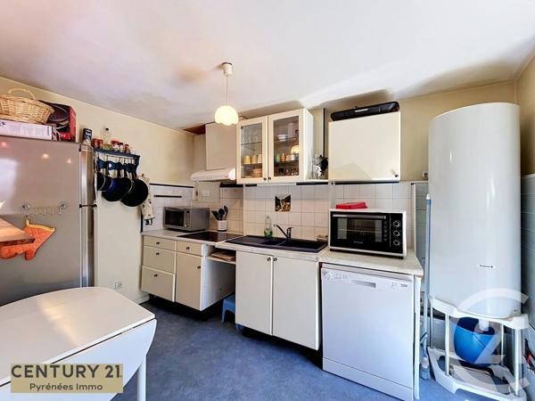 Appartement T5 à vendre  5 pièces - 97 m 2   BAGNERES DE LUCHON  - 31