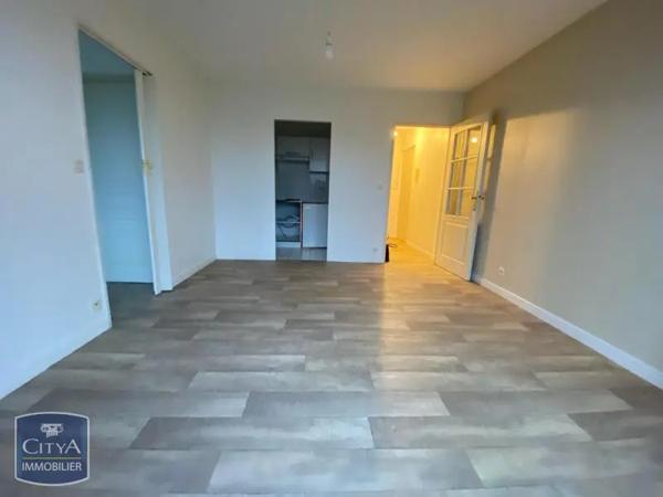 Appartement à louer 2 pièces 34.16m² Valenciennes (59300)