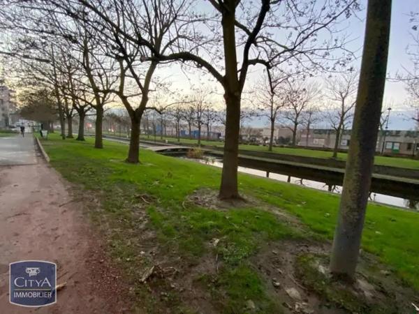 Appartement à louer 2 pièces 34.16m² Valenciennes (59300)