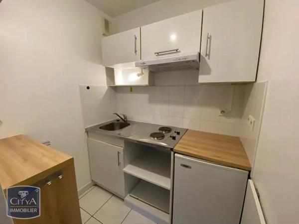 Appartement à louer 2 pièces 34.16m² Valenciennes (59300)