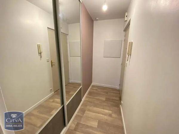 Appartement à louer 2 pièces 34.16m² Valenciennes (59300)