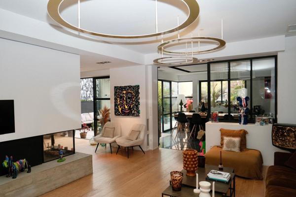 Maison à TOULOUSE, 31500 - 8 pièces 416m²