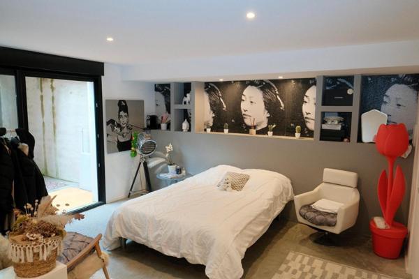 Maison à TOULOUSE, 31500 - 8 pièces 416m²