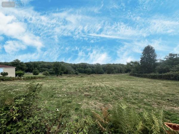 Terrain à Batir à vendre à Saint-Junien en Haute-Vienne (87200), ref : 87056-718