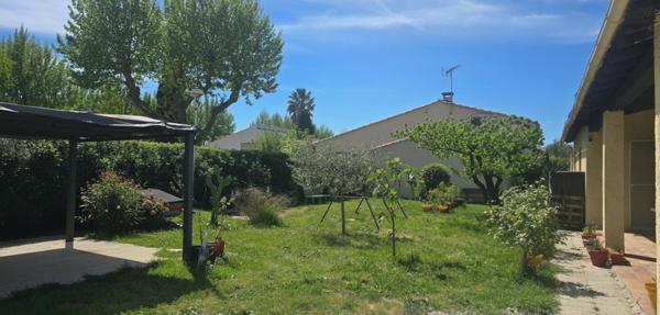 Plain-pied 3 ch, garage, jardin Tarascon