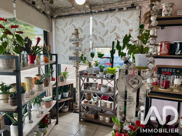 Cadeaux, Fleurs​ à vendre 84 m² Grand-Couronne