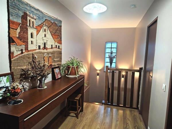 Maison Pontault Combault 8 pièce(s) 160 m2