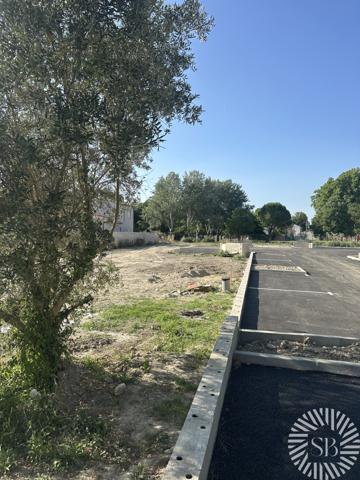 Cabannes (13440) Un Terrain Constructible - Cabannes - Libre constructeur