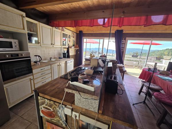 Villa vue mer avec 5 suites et jacuzzi à Sollacaro – idéale maison d’hôtes Sollacaro (20140)