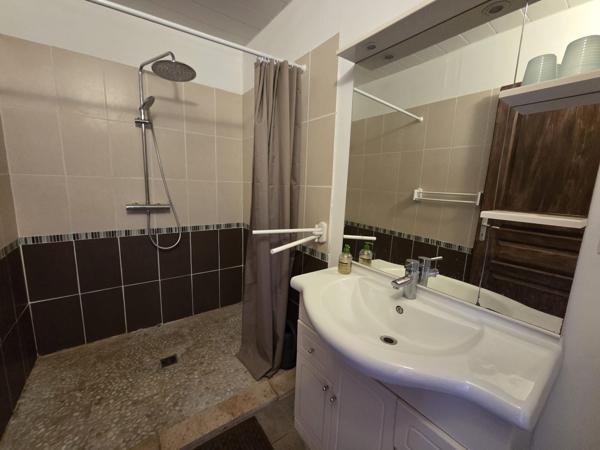 Villa vue mer avec 5 suites et jacuzzi à Sollacaro – idéale maison d’hôtes Sollacaro (20140)