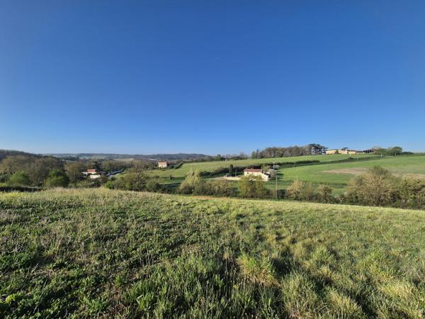 Leboulin (32810) Terrain constructible viabilisé de 1238m2 - Auch proche