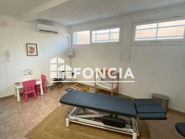 Location Local commercial 2 pièces 52.37 m² - 3 PLACE GEORGES BRASSENS Marsillargues 34590