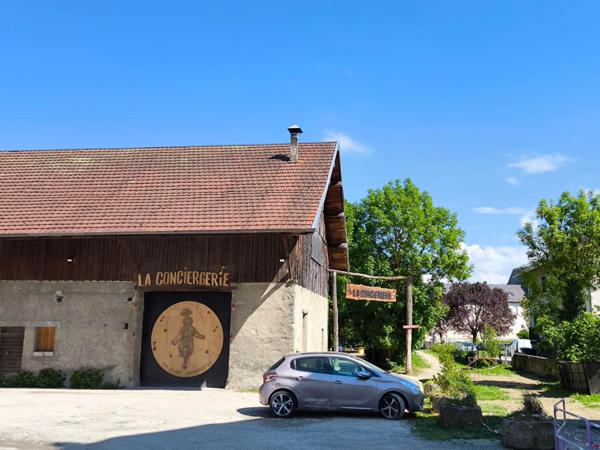 Grand T2 de 56m2 au centre de REGNIER 74930