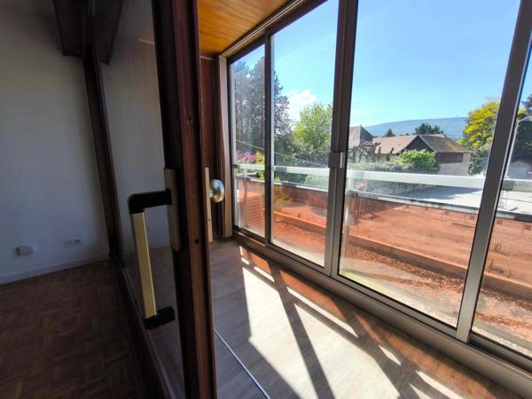 Grand T2 de 56m2 au centre de REGNIER 74930