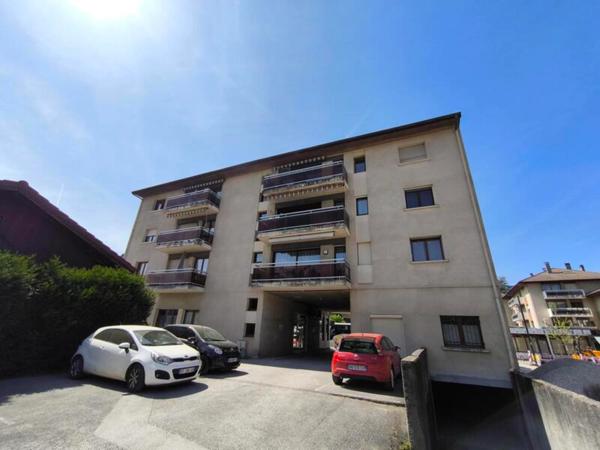 Grand T2 de 56m2 au centre de REGNIER 74930