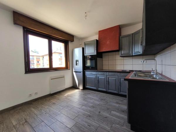 Grand T2 de 56m2 au centre de REGNIER 74930