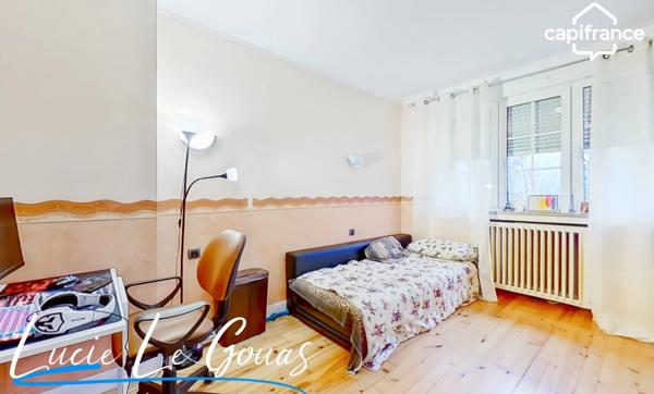 Maison mitoyenne 128 m² à Villerupt – 3 chambres, bureaux, sous-sol complet et grand garage