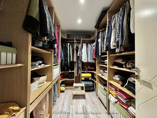 VEYRE-MONTON, Villa P6 avec très grand garage, piscine sécurisée et chauffée sur terrain de 1 509,00 m²