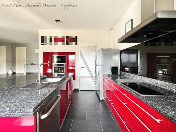 VEYRE-MONTON, Villa P6 avec très grand garage, piscine sécurisée et chauffée sur terrain de 1 509,00 m²