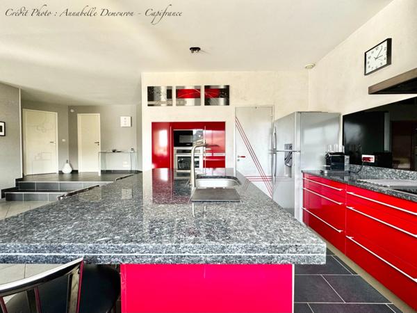 VEYRE-MONTON, Villa P6 avec très grand garage, piscine sécurisée et chauffée sur terrain de 1 509,00 m²