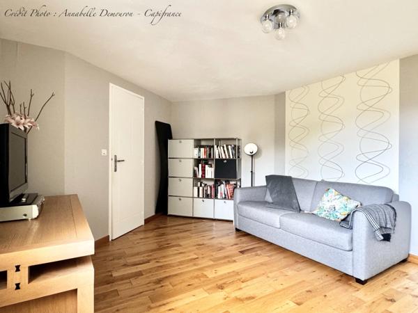 VEYRE-MONTON, Villa P6 avec très grand garage, piscine sécurisée et chauffée sur terrain de 1 509,00 m²