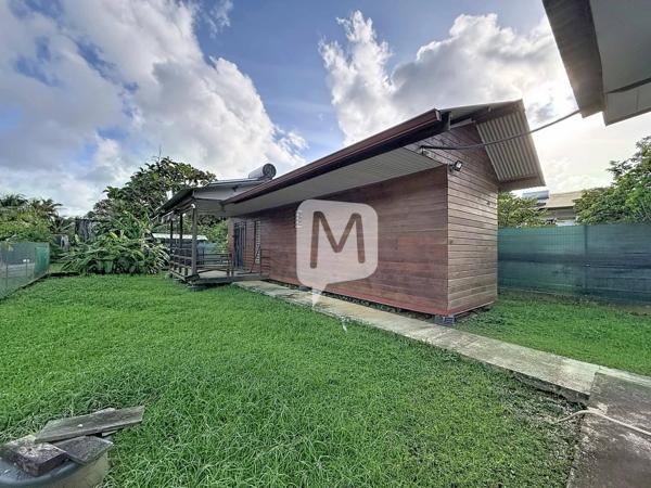 DPT GUYANE, à vendre RÉMIRE-MONTJOLY Maison T5 de 100 m2+ Appartement T2 de 35 m2 sur un terrain de 1005 m2
