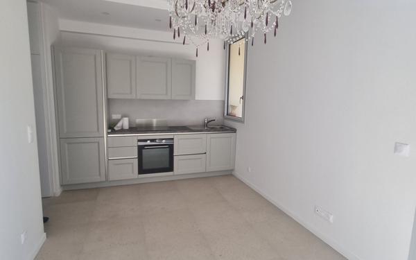 Maison à vendre    6 pièces • 102,20 m2 Nice