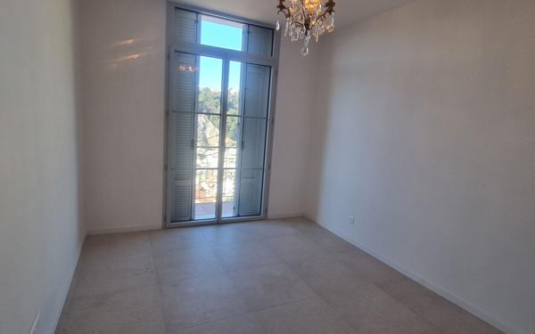 Maison à vendre    6 pièces • 102,20 m2 Nice