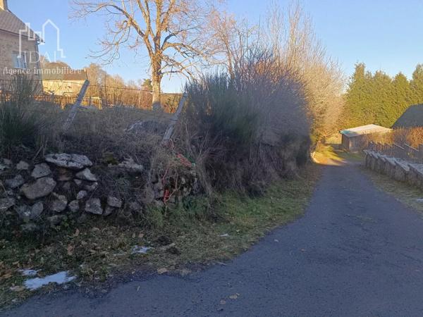 Vente Terrain 2300 m2 à Fau-de-Peyre