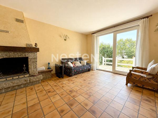 LOCMINE - Charmante maison traditionnelle à vendre 4 chambres, son joli jardin de 1500 m² et son sous-sol