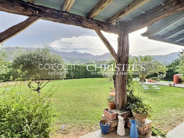 À vendre Urrugne - Villa avec piscine