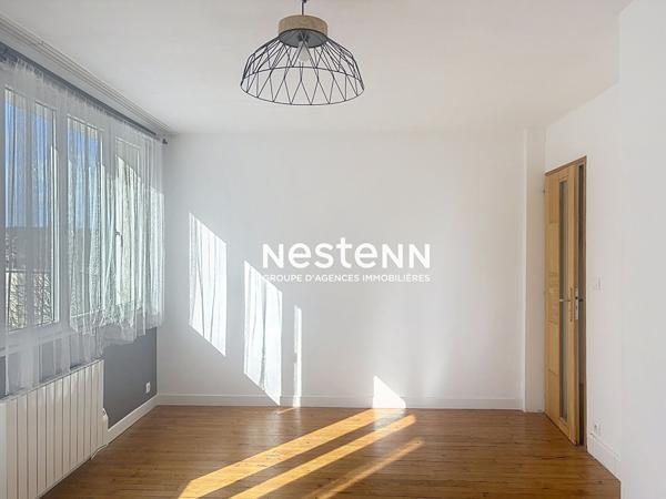 APPARTEMENT LUMINEUX - 2 CHAMBRES - CAVE - PARKING -