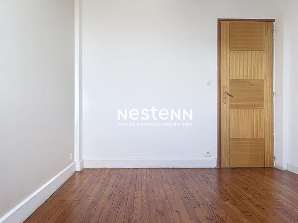 APPARTEMENT LUMINEUX - 2 CHAMBRES - CAVE - PARKING -