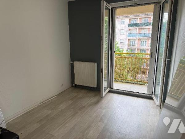 Appartement à vendre à Troyes (10000) - Aube (10)

Situé au 3 étage avec ascenseur d'une copr...