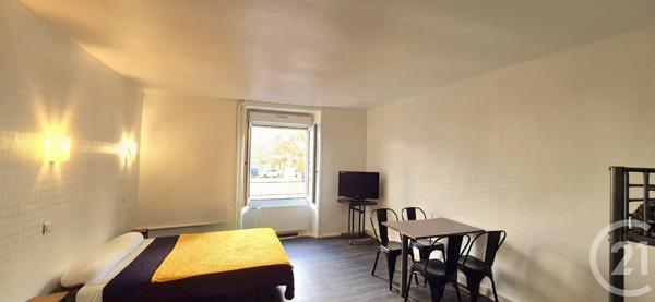 Immeuble à vendre  490,55 m2 LE LOROUX BOTTEREAU - 44